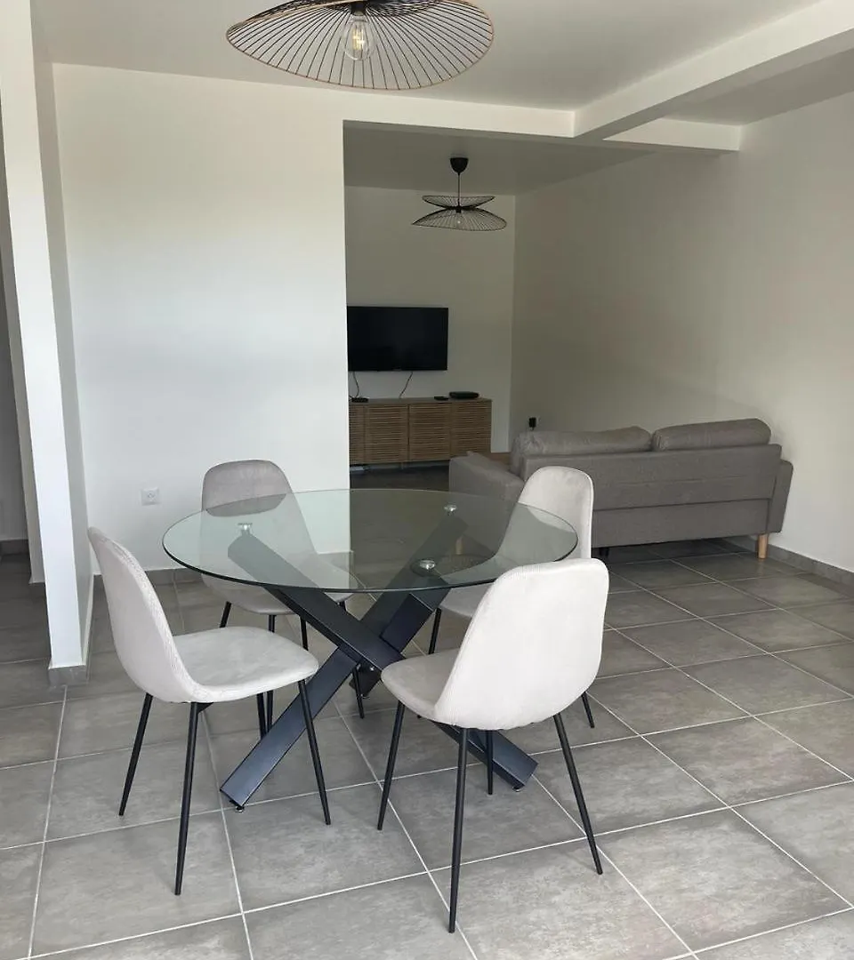 Marin Bay - Ensemble 4 Appartements Jusqu'A 12 Personnes Le Marin 0*,